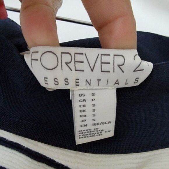 Forever 21 Textured Stripped Pencil Skirt Size Small - Picture 2 of 7